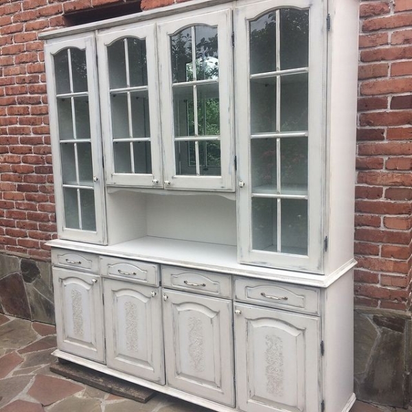 Что делать со старой мебельной стенкой? 7 крутых примеров (фото до и после)