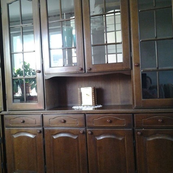 Что делать со старой мебельной стенкой? 7 крутых примеров (фото до и после)