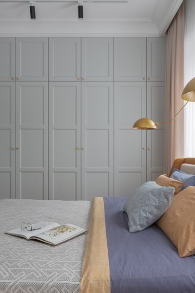 
                                Интерьер для бабушки и дедушки: дом 120 кв. м в Сибири                            