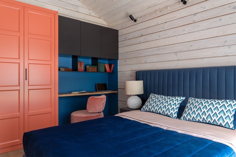 Как дизайнер оформила компактный домик 112 кв. м из бруса для семьи