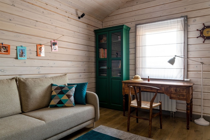 Как дизайнер оформила компактный домик 112 кв. м из бруса для семьи