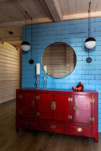 Как дизайнер оформила компактный домик 112 кв. м из бруса для семьи