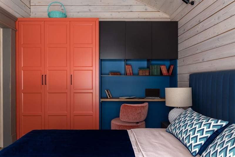 Как дизайнер оформила компактный домик 112 кв. м из бруса для семьи