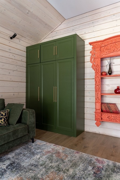 Как дизайнер оформила компактный домик 112 кв. м из бруса для семьи