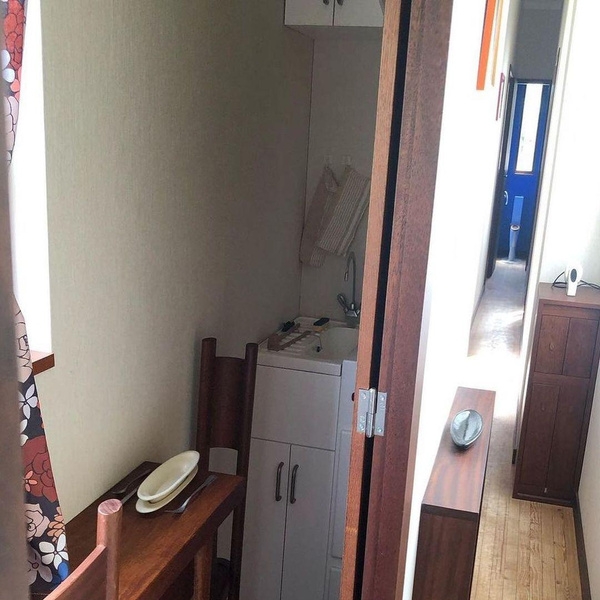 Как выглядит самый узкий дом в мире — давайте заглянем внутрь!