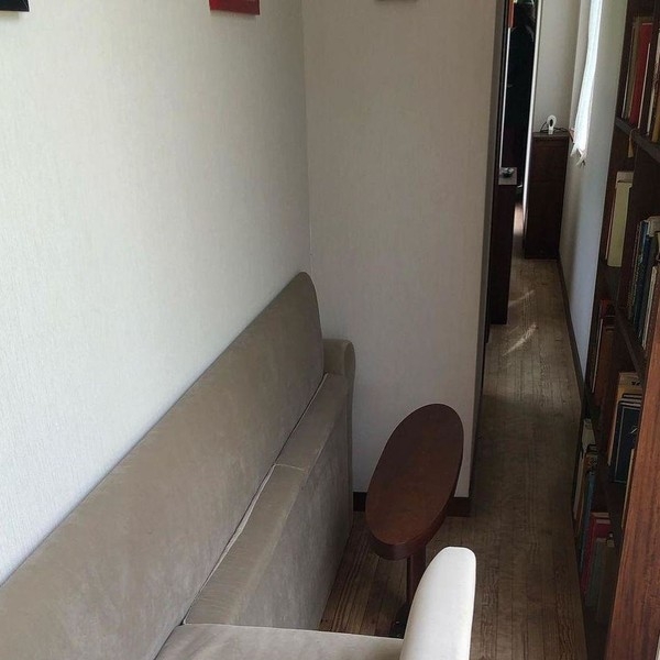 Как выглядит самый узкий дом в мире — давайте заглянем внутрь!