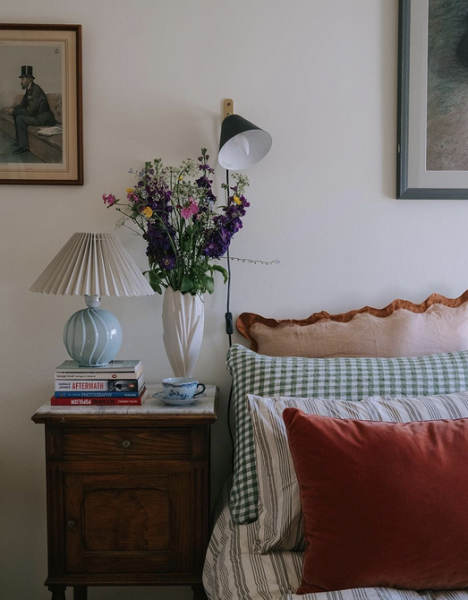 По сезону: 7 классных интерьеров с летним декором