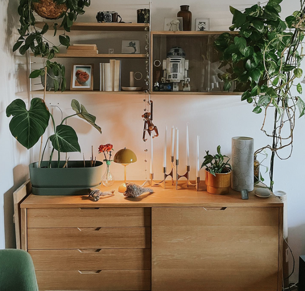 По сезону: 7 классных интерьеров с летним декором