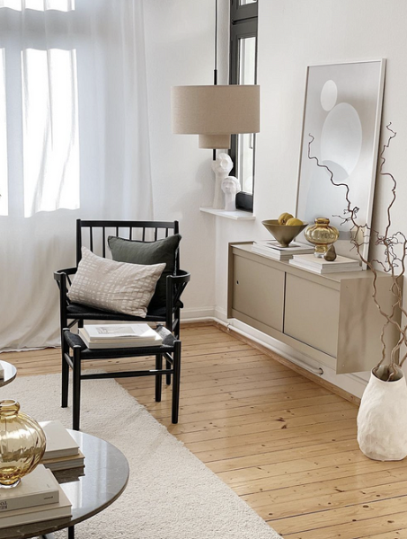 По сезону: 7 классных интерьеров с летним декором