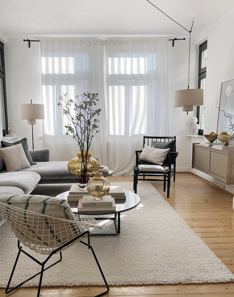 По сезону: 7 классных интерьеров с летним декором