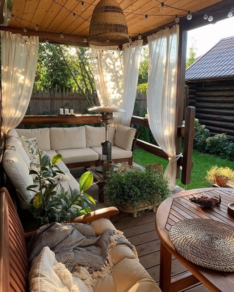 Словно на курорте: 6 красивых террас и веранд в России (55 фото!)