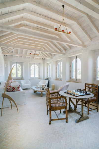 Дом модельера в Гранаде с античными руинами в подвале