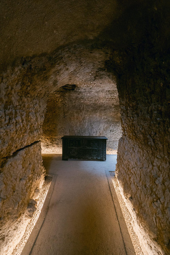 Дом модельера в Гранаде с античными руинами в подвале