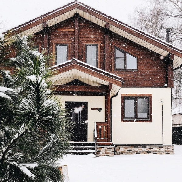 
                                Дом с мансардой: плюсы и минусы, важные нюансы, 5 готовых проектов профи, 108 фото                            