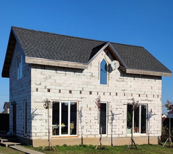 
                                Дом с мансардой: плюсы и минусы, важные нюансы, 5 готовых проектов профи, 108 фото                            