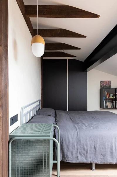 
                                Дом с мансардой: плюсы и минусы, важные нюансы, 5 готовых проектов профи, 108 фото                            