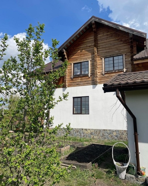 
                                Дом с мансардой: плюсы и минусы, важные нюансы, 5 готовых проектов профи, 108 фото                            