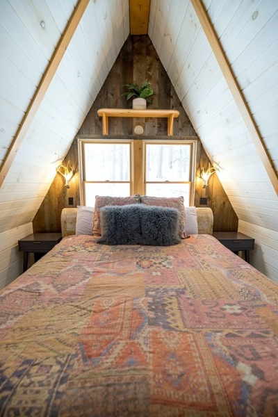 
                                Дом с мансардой: плюсы и минусы, важные нюансы, 5 готовых проектов профи, 108 фото                            