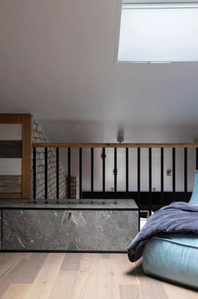 
                                Дом с мансардой: плюсы и минусы, важные нюансы, 5 готовых проектов профи, 108 фото                            