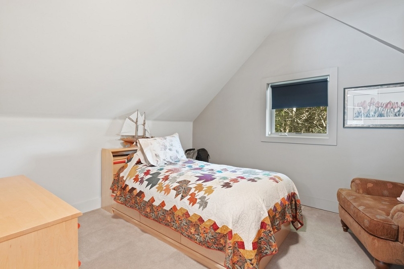 
                                Дом с мансардой: плюсы и минусы, важные нюансы, 5 готовых проектов профи, 108 фото                            