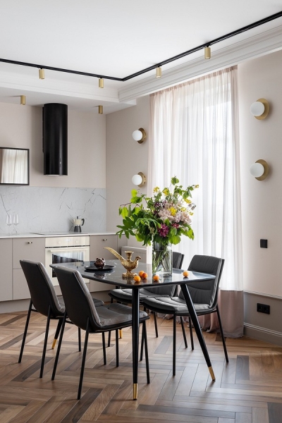 
                                Как оформить визуально шикарный и дорогой интерьер? На примере квартиры 55 кв. м из Минска                            