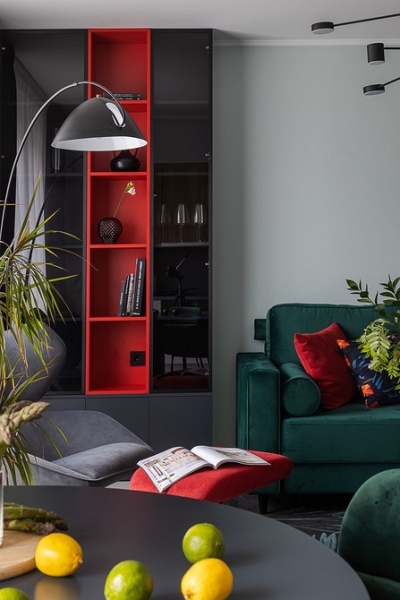 Как преобразить ремонт от застройщика и создать яркий интерьер: квартира в панельке для семьи