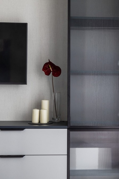 Как преобразить ремонт от застройщика и создать яркий интерьер: квартира в панельке для семьи