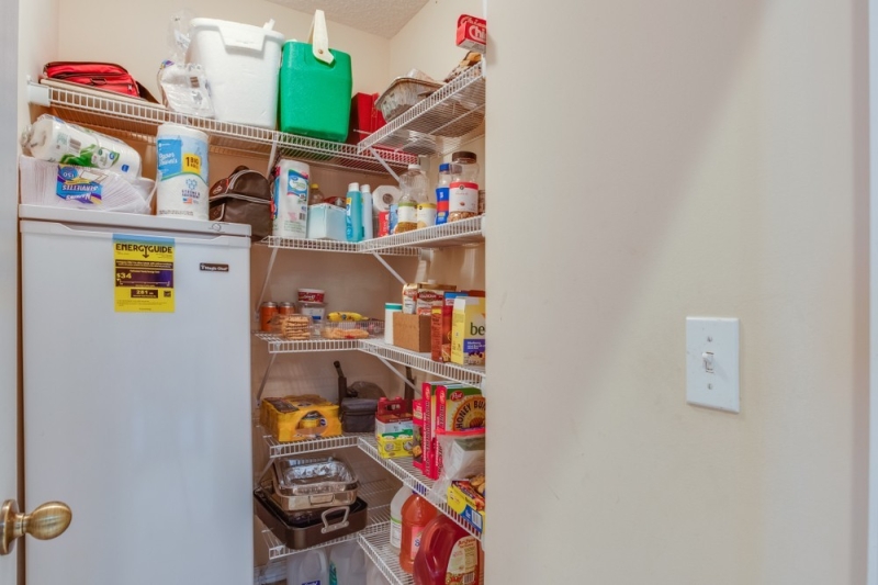 Кладовка на даче: где разместить и как сделать своими руками (53 фото)