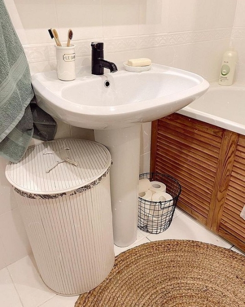 Невероятные до и после: 7 ванных комнат, где перекрасили плитку (и это выглядит круто)