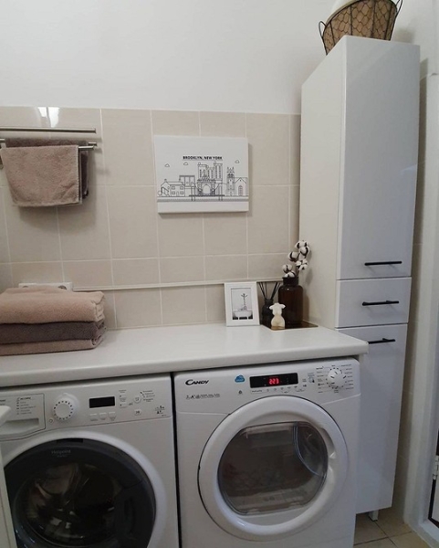 Невероятные до и после: 7 ванных комнат, где перекрасили плитку (и это выглядит круто)