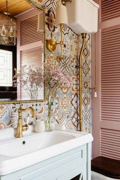 Дом в «Волжском Голливуде»: дерево, камень, романтизм и легкий шик