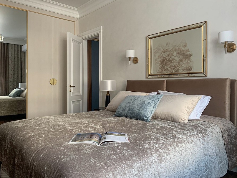 
                                Дух эпохи: советское ар-деко в маленькой квартире в сталинке 1940 года                            