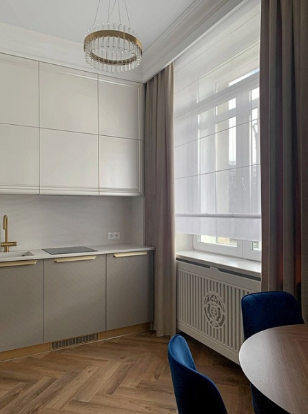 
                                Дух эпохи: советское ар-деко в маленькой квартире в сталинке 1940 года                            