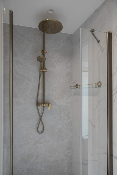 
                                Дух эпохи: советское ар-деко в маленькой квартире в сталинке 1940 года                            