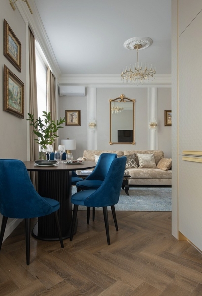 
                                Дух эпохи: советское ар-деко в маленькой квартире в сталинке 1940 года                            