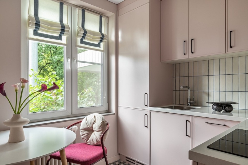 Это До и После приведет вас в восторг! Двушка 46 кв. м с маленькой кухней в панельке 1976 года