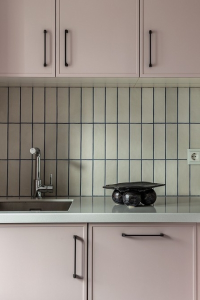 Это До и После приведет вас в восторг! Двушка 46 кв. м с маленькой кухней в панельке 1976 года