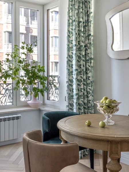 Историческая квартира в новостройке? Это реально! Интерьер-сюрприз для подруги дизайнера