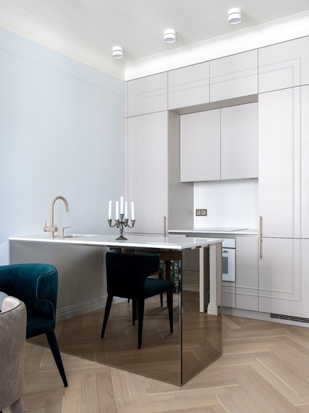 Историческая квартира в новостройке? Это реально! Интерьер-сюрприз для подруги дизайнера