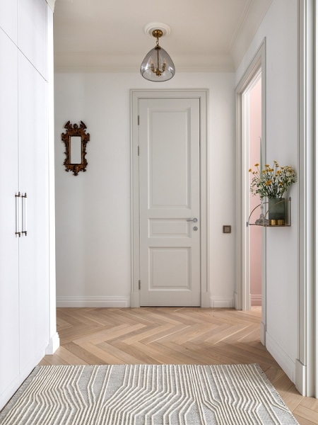 Историческая квартира в новостройке? Это реально! Интерьер-сюрприз для подруги дизайнера