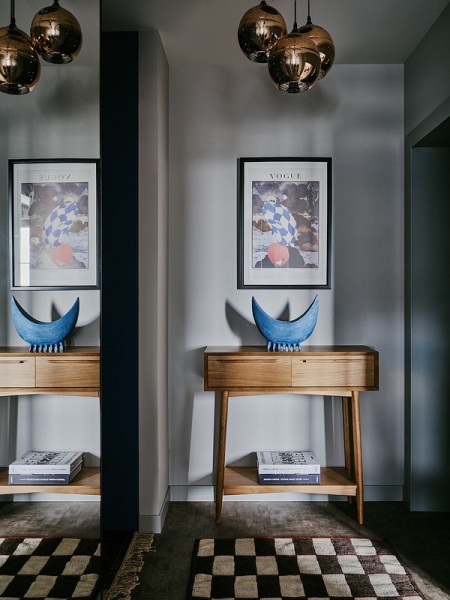 
                                Как доработать готовый ремонт? Вау-пример маленькой двушки в панельке 90-х                            