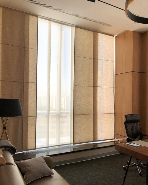 
                                Какого цвета шторы выбрать: модные идеи, вневременная классика и 79 вдохновляющих фото                            