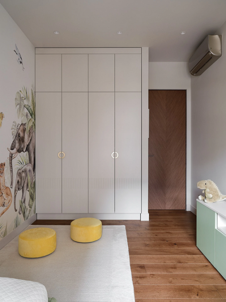 
                                Ковер в интерьере: критерии выбора и идеи для разных комнат (92 фото)                            