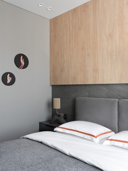 Кухня и кабинет в шкафу, двери для кота и много других классных идей! Квартира 66 кв. м для семьи