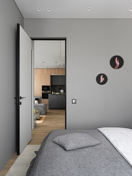 Кухня и кабинет в шкафу, двери для кота и много других классных идей! Квартира 66 кв. м для семьи