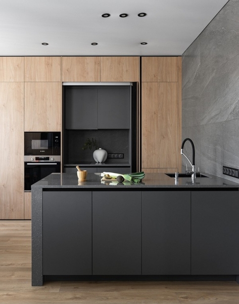 Кухня и кабинет в шкафу, двери для кота и много других классных идей! Квартира 66 кв. м для семьи