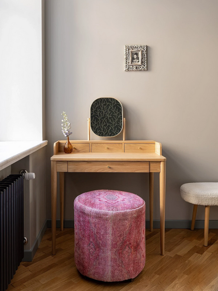 Зеркало в спальне: за и против, разновидности, варианты размещения (73 фото)