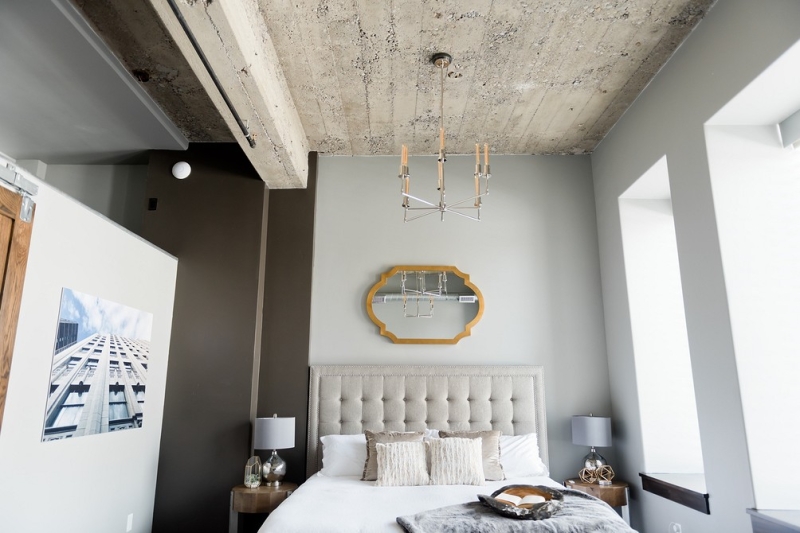 Зеркало в спальне: за и против, разновидности, варианты размещения (73 фото)