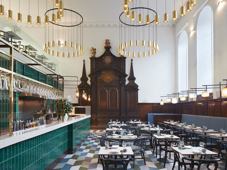 10 роскошных ресторанов в бывших церквях