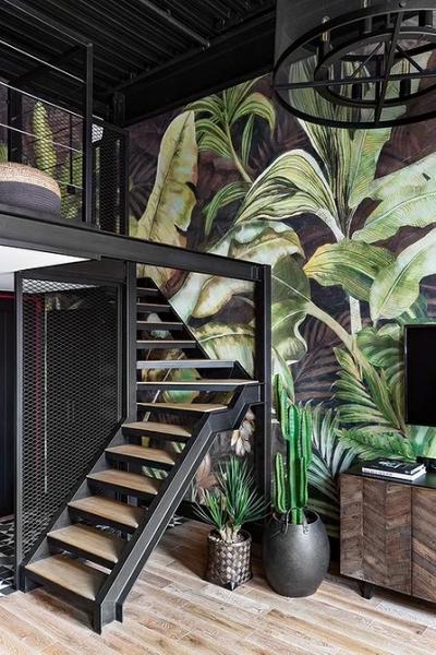 6 маленьких квартир, которые спас антресольный этаж